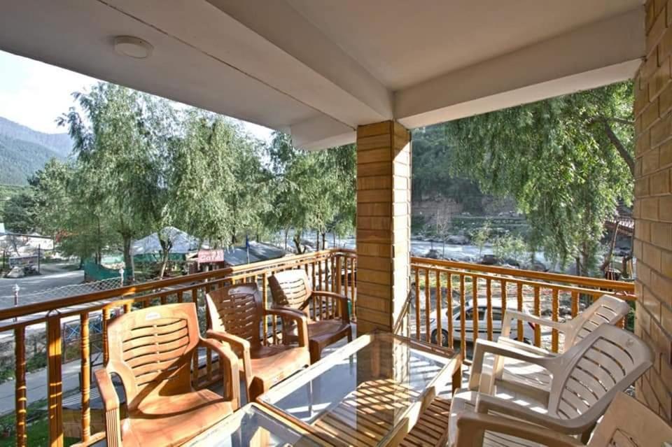 Himalayan Riverside Resort, Manali Esterno foto